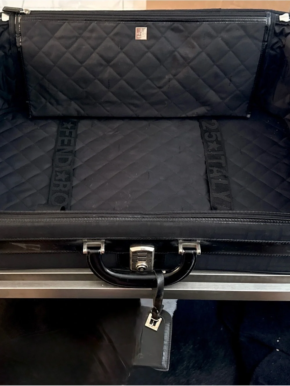 FENDI Classic Quilted Black Men's Briefcase - Unbranded